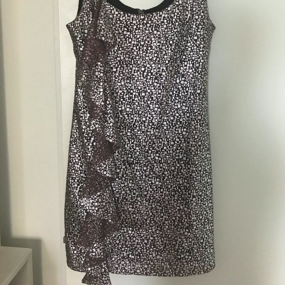 Sleeveless Shift Cocktail Dress with Ruffle Detail